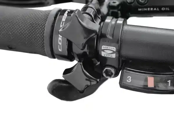 AddBike+_Zoom attache rapide frein hydraulique droit