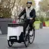 vélo cargo triporteur_Rouler à vélo en transportant des charges