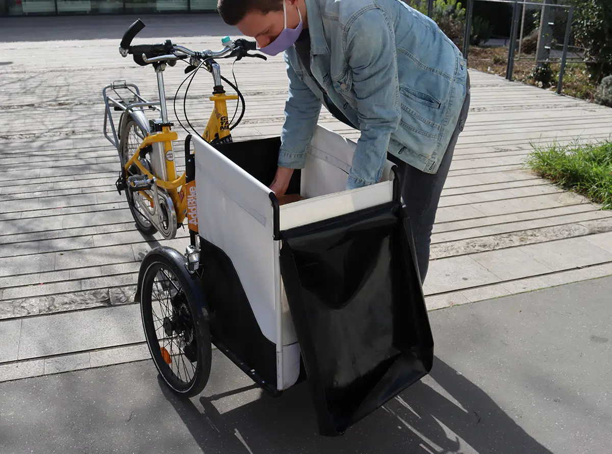 Cargo bike kit module is optimal for delivering goods by bike