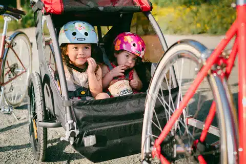 Kids trailer: What you need to know before riding this accessory