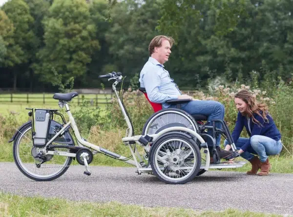Vélo pour fauteuil roulant_Sécurité maximale