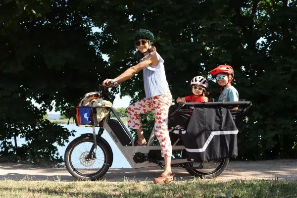 Quel vélo cargo choisir pour une famille